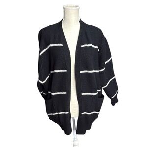 LuLaRoe Long Sleeve Black White Striped Cardigan Sweater Womens Size 2XL